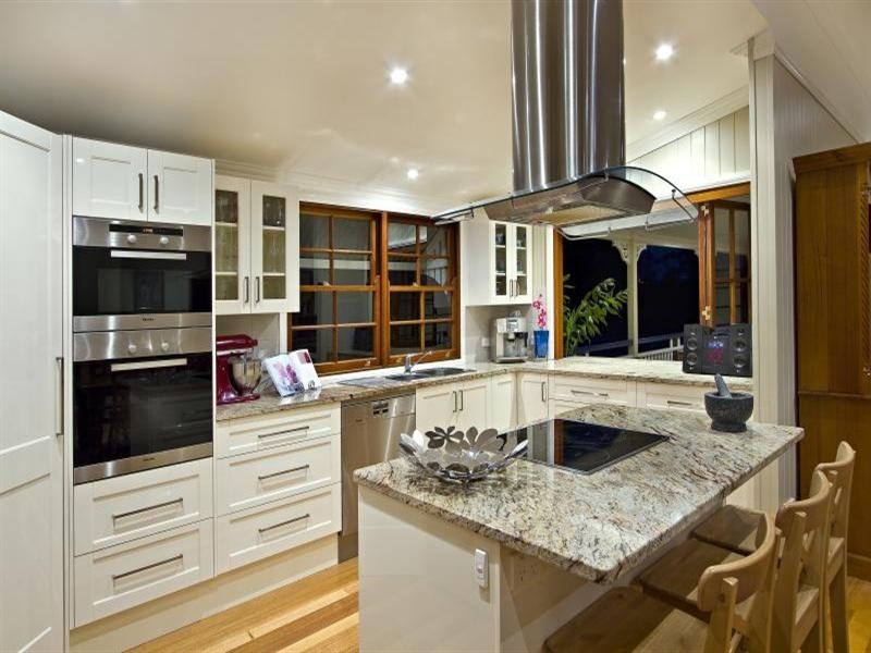 2 Vaux Street, Ashgrove QLD 4060