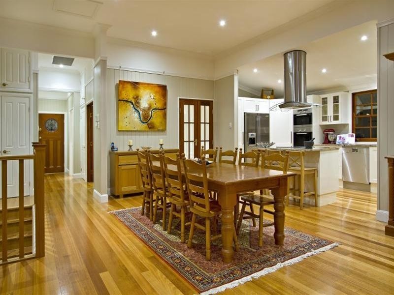 2 Vaux Street, Ashgrove QLD 4060