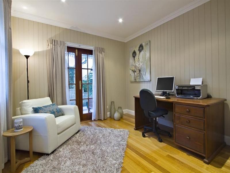 2 Vaux Street, Ashgrove QLD 4060