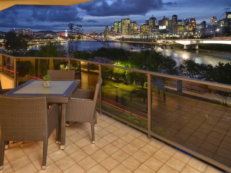 12/10 Lower River Terrace, South Brisbane QLD 4101
