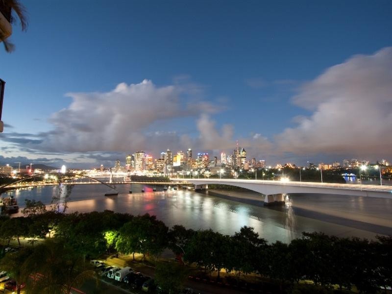 12/10 Lower River Terrace, South Brisbane QLD 4101