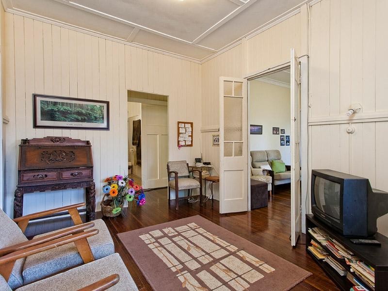 110 Gerler Street, Bardon QLD 4065