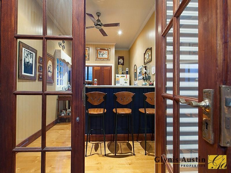 16 Vimy Street, Bardon QLD 4065