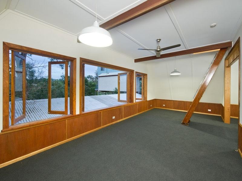 24 Macgregor Terrace, Bardon QLD 4065