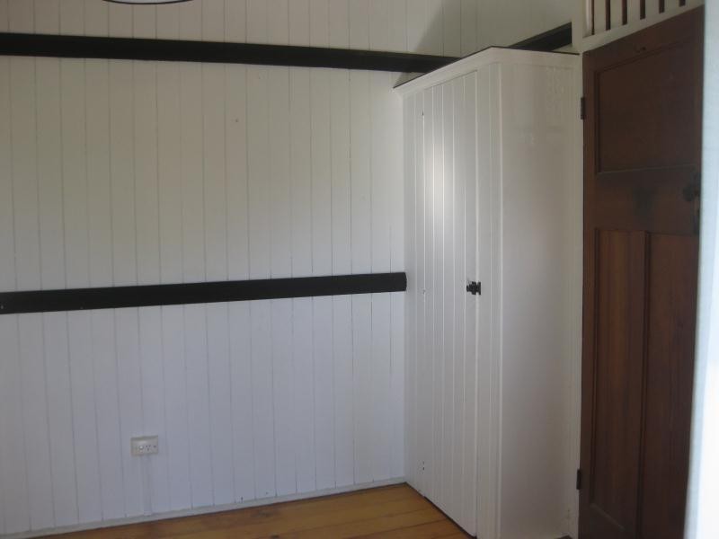 18 Beatrice Street, Bardon QLD 4065