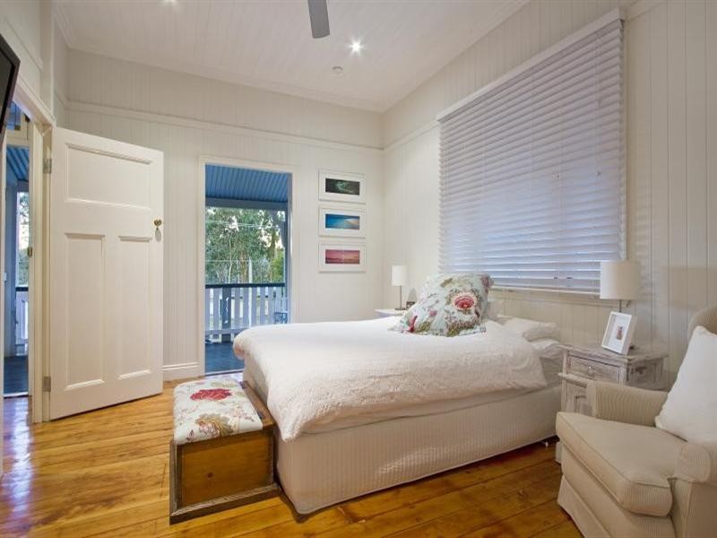 30 David Avenue, Bardon QLD 4065