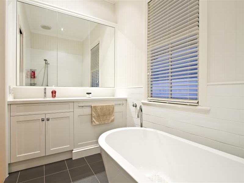 30 David Avenue, Bardon QLD 4065