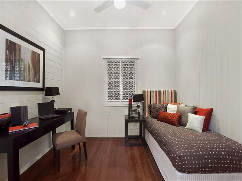 2 Federal Street, Red Hill QLD 4059