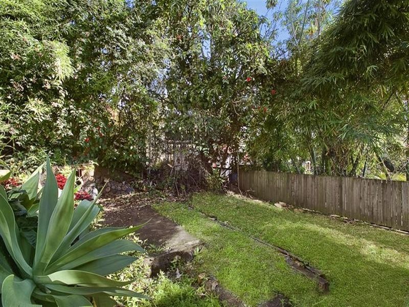 2 Federal Street, Red Hill QLD 4059