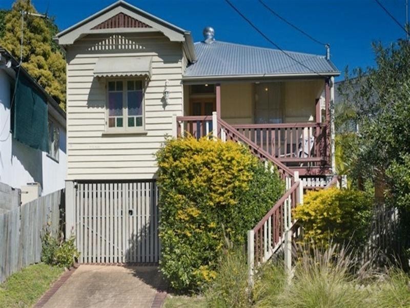 15 Water Street, Red Hill QLD 4059