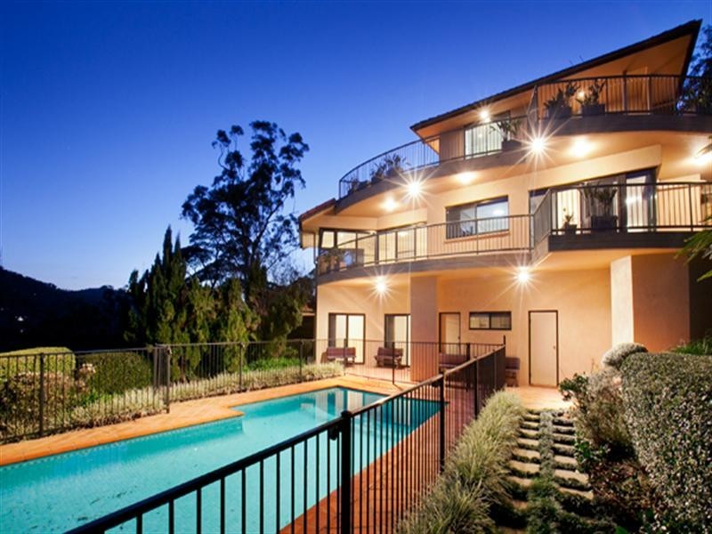 122 Buckingham Street, Ashgrove QLD 4060