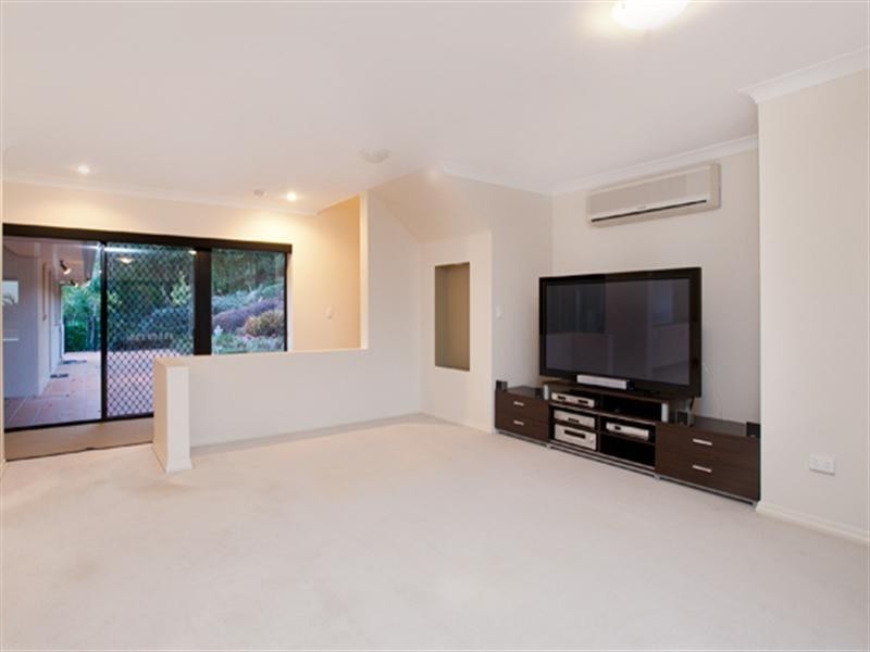 122 Buckingham Street, Ashgrove QLD 4060