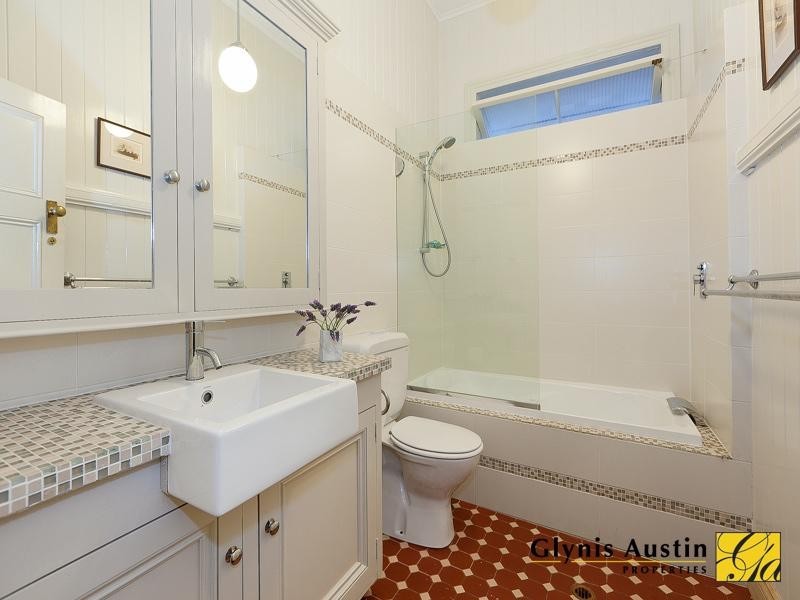 52 Terrace Street, Toowong QLD 4066