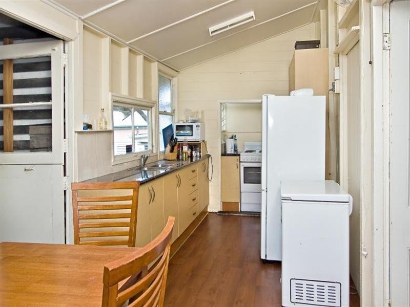 37 Ellena Street, Paddington QLD 4064