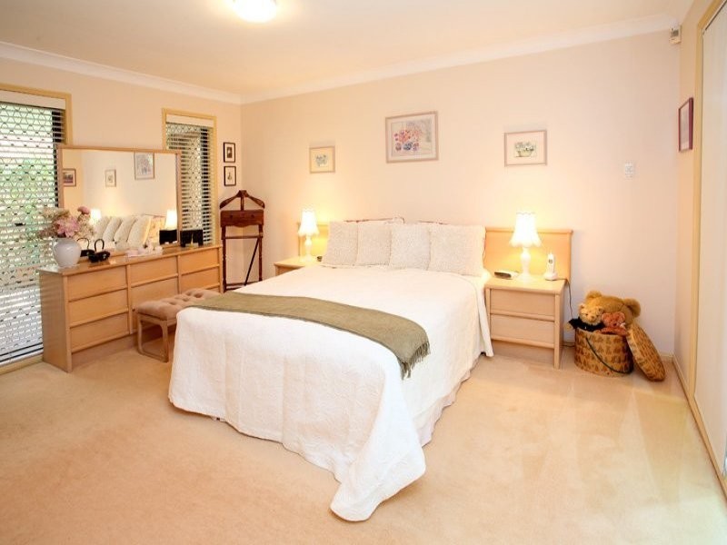 76 Gem Road, Kenmore QLD 4069