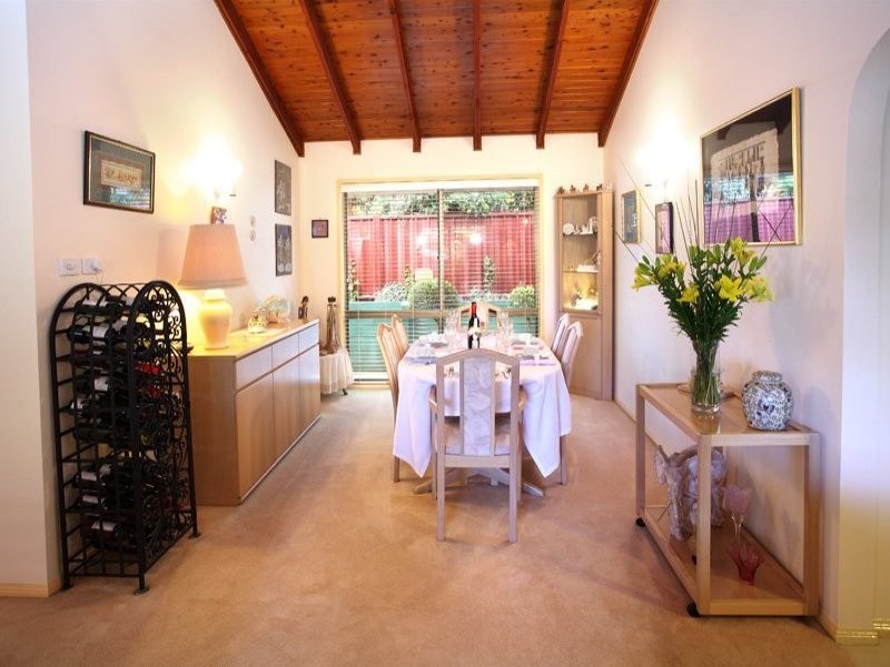 76 Gem Road, Kenmore QLD 4069