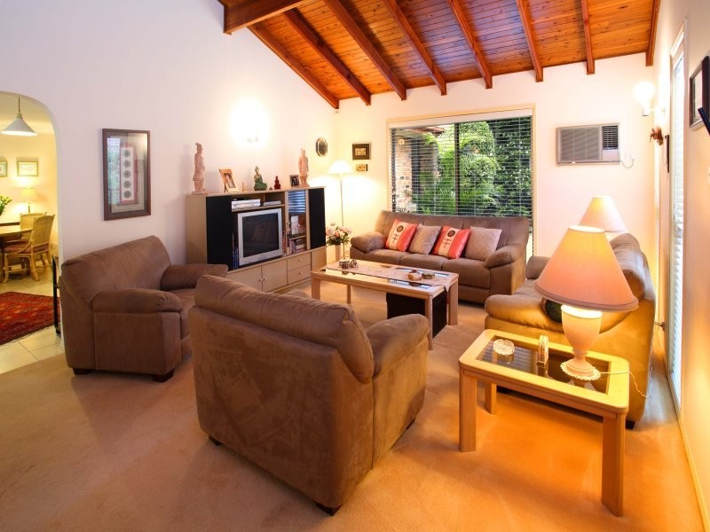 76 Gem Road, Kenmore QLD 4069