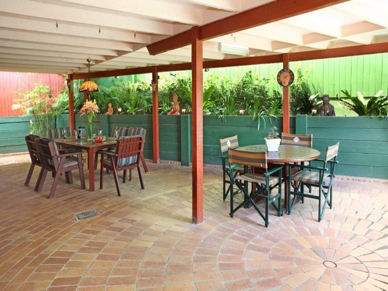 76 Gem Road, Kenmore QLD 4069