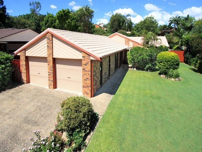 76 Gem Road, Kenmore QLD 4069
