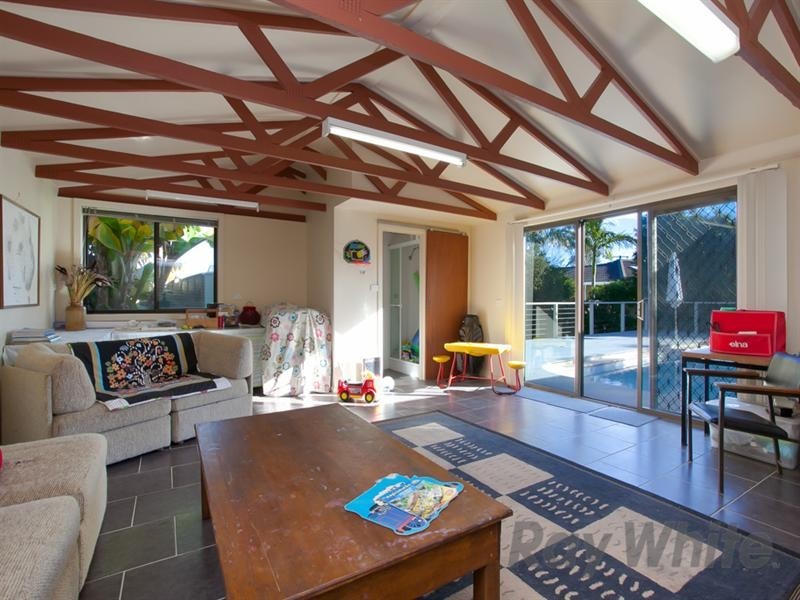 4 Robina Drive, Hillsborough NSW 2290