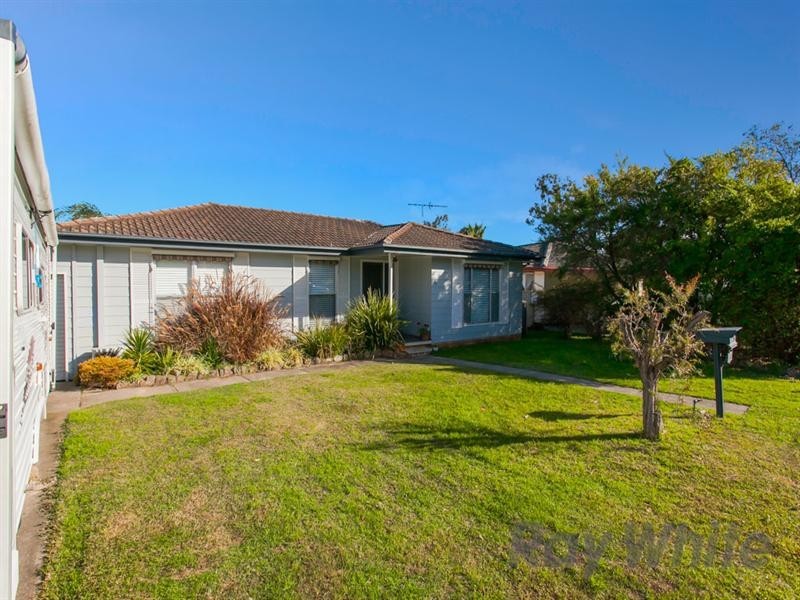 4 Robina Drive, Hillsborough NSW 2290