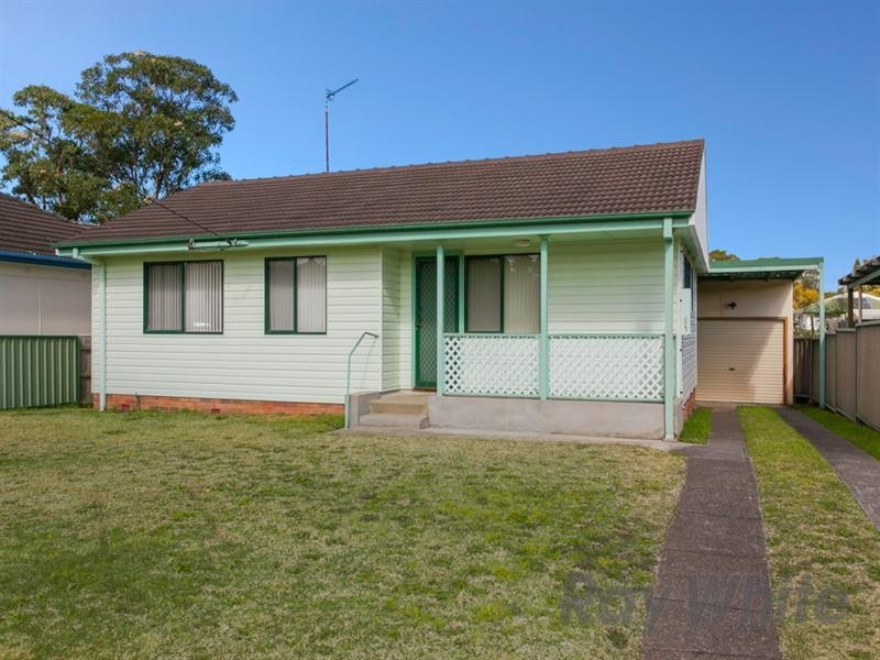 16 Cassia Crescent, Gateshead NSW 2290