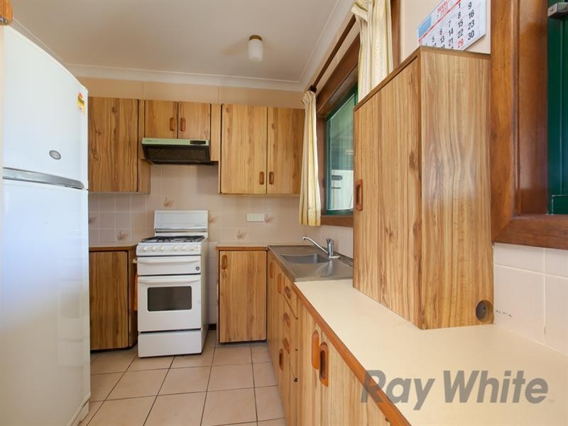 16 Cassia Crescent, Gateshead NSW 2290