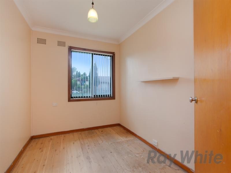 16 Cassia Crescent, Gateshead NSW 2290