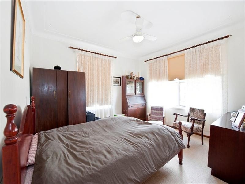 53 Maitland Street, Stockton NSW 2295