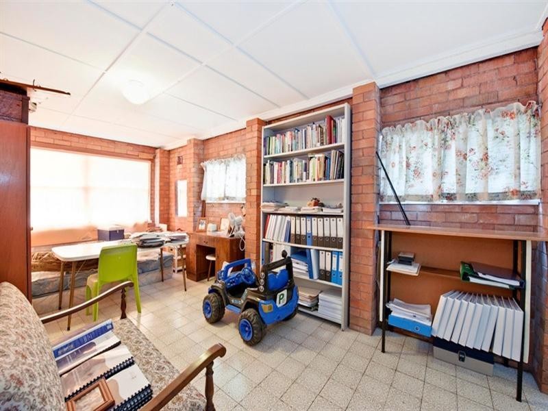 53 Maitland Street, Stockton NSW 2295