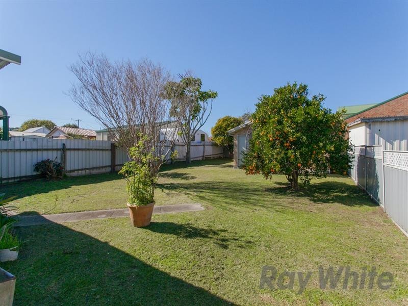 10 Woods Street, Redhead NSW 2290