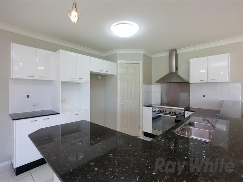 38 Rosewood Crescent, Fletcher NSW 2287