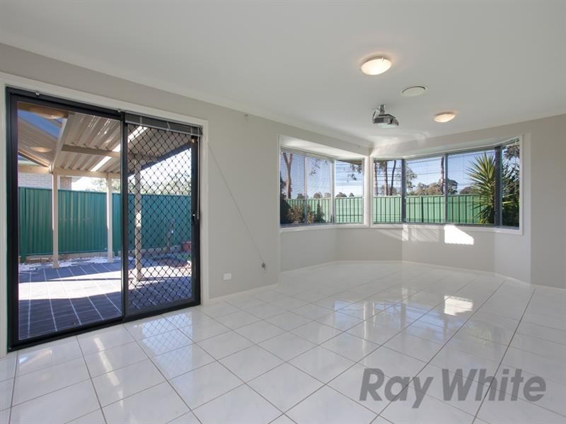 38 Rosewood Crescent, Fletcher NSW 2287