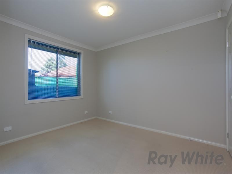 38 Rosewood Crescent, Fletcher NSW 2287