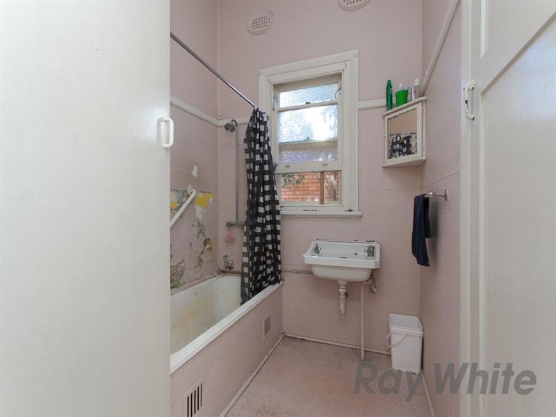 30 Glover Street, Belmont NSW 2280