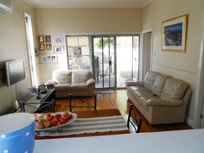 267 Beaumont Street, Hamilton South NSW 2303