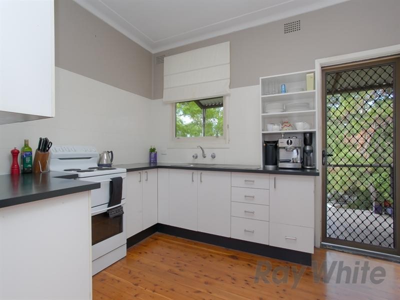 27 Guam Street, Shortland NSW 2307