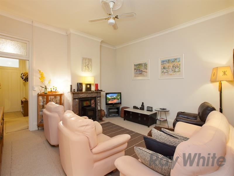 135 Lindsay Street, Hamilton NSW 2303