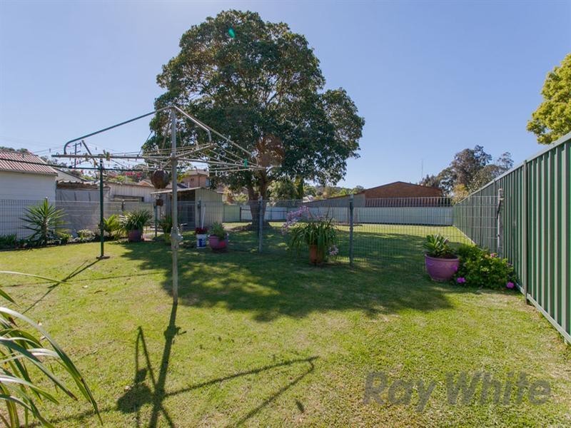 18 and 20 Jones Avenue, Warners Bay NSW 2282