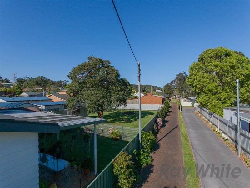 18 and 20 Jones Avenue, Warners Bay NSW 2282