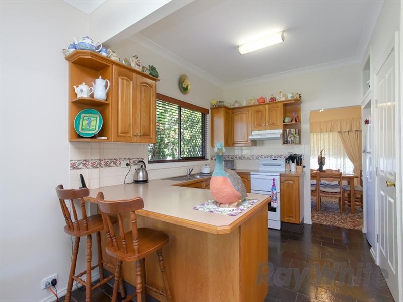 18 Jones Avenue, Warners Bay NSW 2282