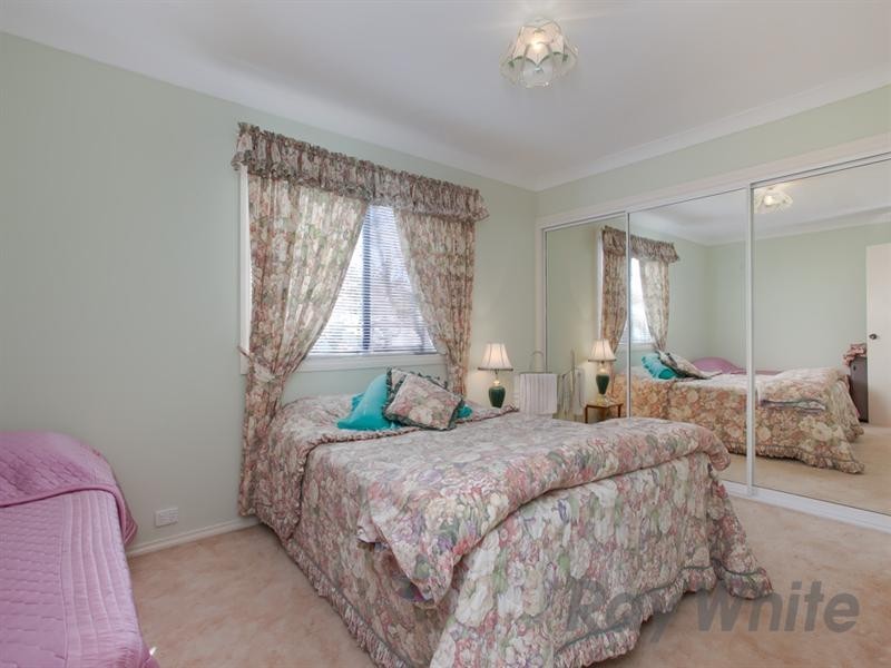 18 Jones Avenue, Warners Bay NSW 2282