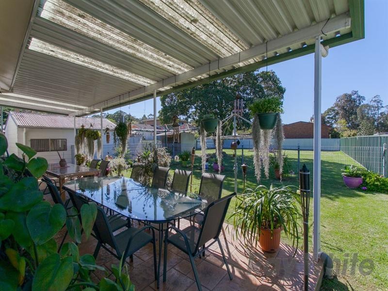 18 Jones Avenue, Warners Bay NSW 2282