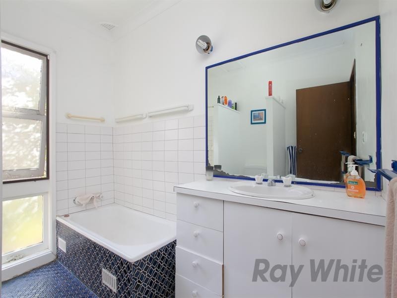 81 Kirkdale Drive, Charlestown NSW 2290