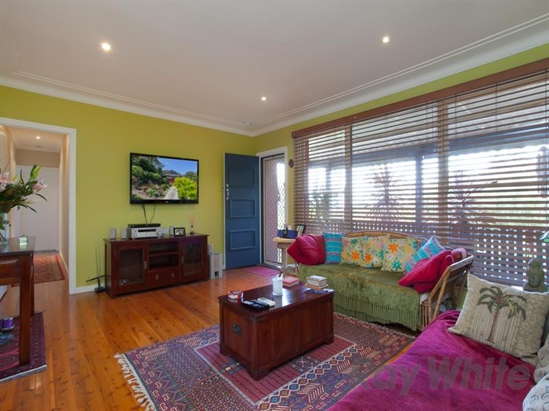 30 Lees Street, Charlestown NSW 2290