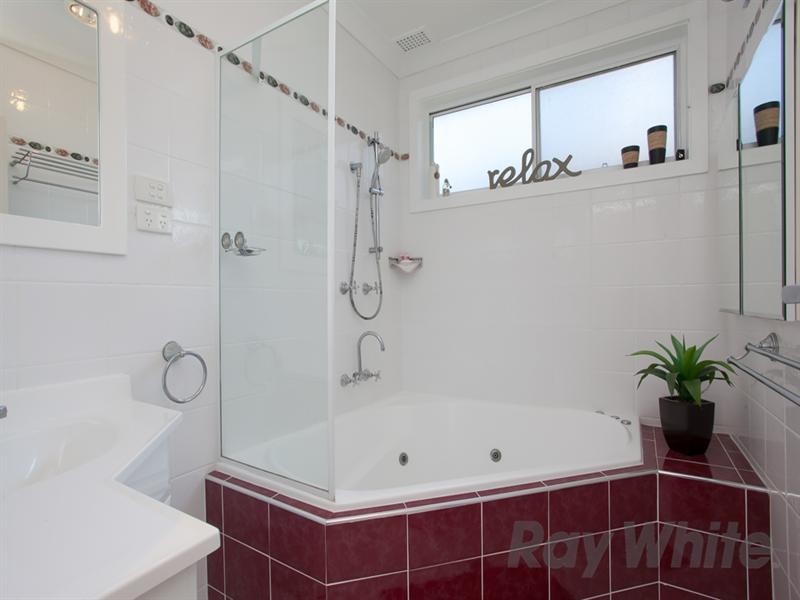 22 Lawson Road, Macquarie Hills NSW 2285