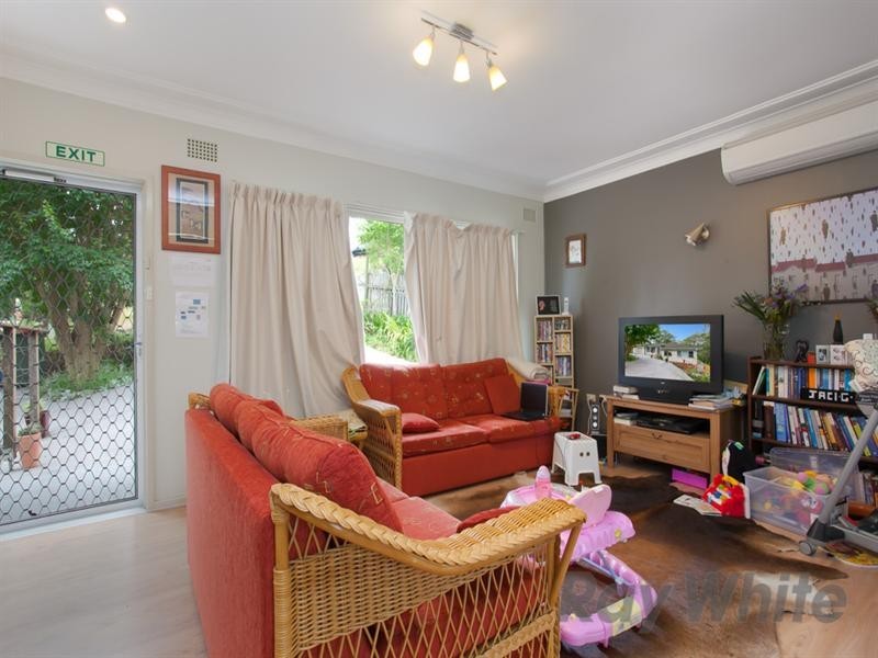 22 Thompson Street, Charlestown NSW 2290