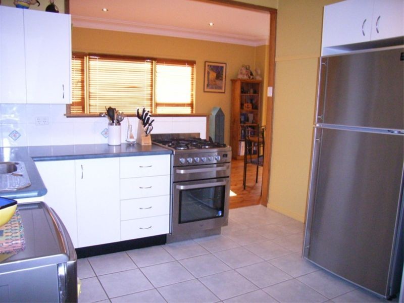 69 Roslyn Avenue, Charlestown NSW 2290