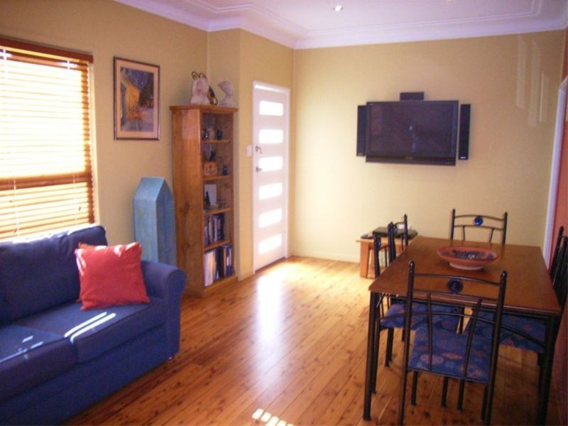 69 Roslyn Avenue, Charlestown NSW 2290