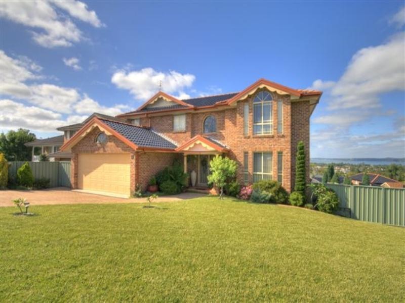 17 Ulverston Way, Lakelands NSW 2282